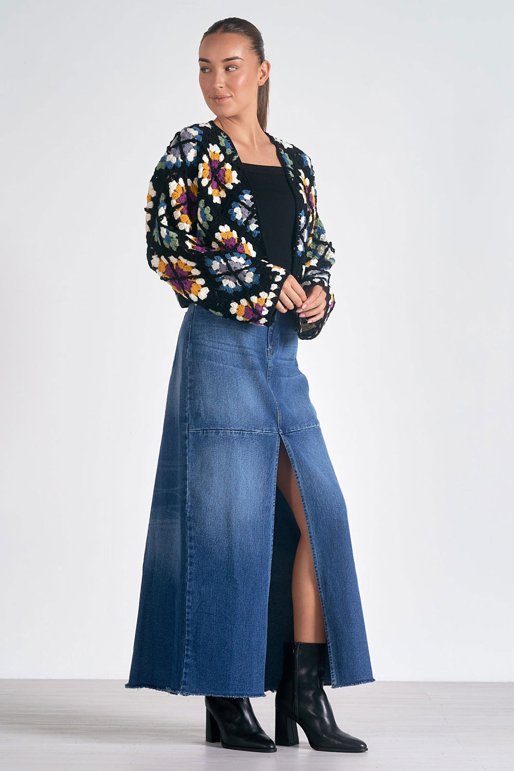 Crochet flower cropped cardigan - Tru Blue Boutique