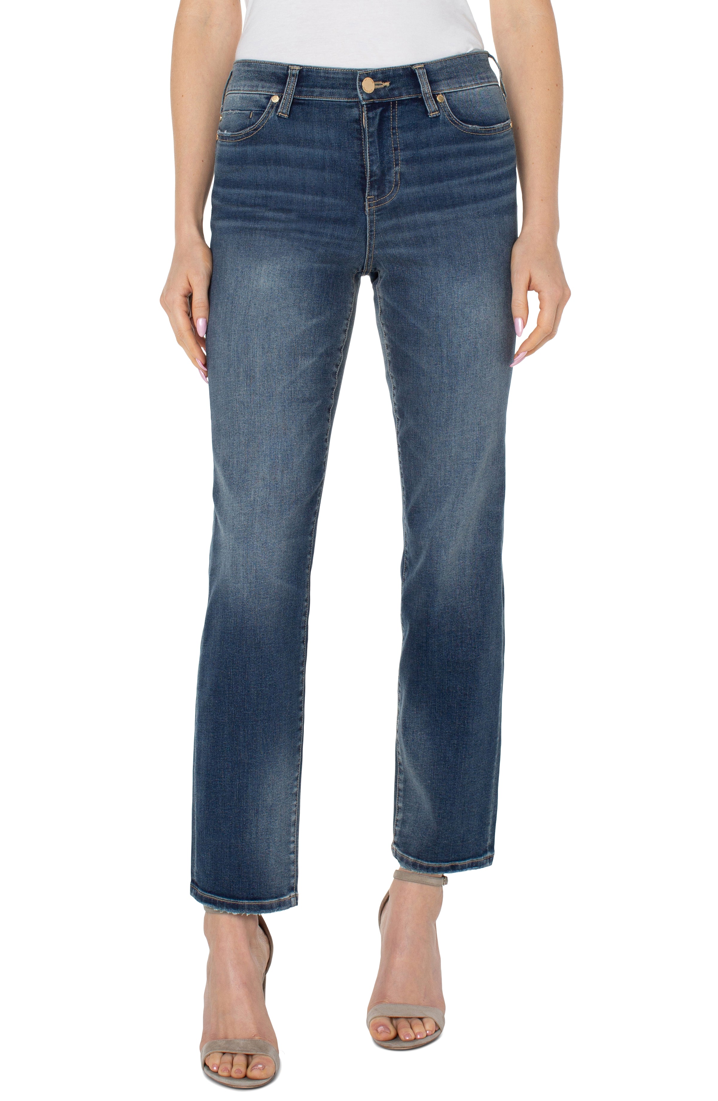 Straight leg denim jean in oasis wash at Tru Blue Boutique